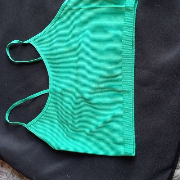 Pack of three two cropped one short summer tops green pink and coral s/m - Picture 7 of 8